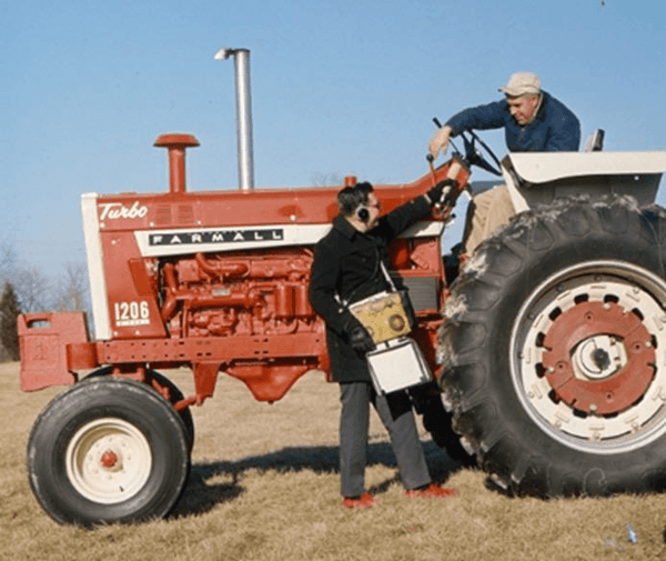 Britains 1/32 Case IH Farmall 1206 Tractor
