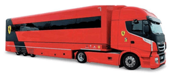 Burago 1/43 F1 Ferrari Iveco S-Way 570 Racing Transporter with One Car Diecast Model