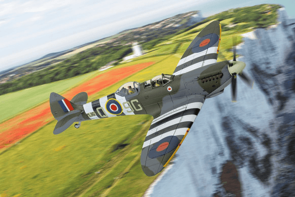 Corgi 1/72 Supermarine Spitfire T9 MJ627/9G-Q (G-BMSB)