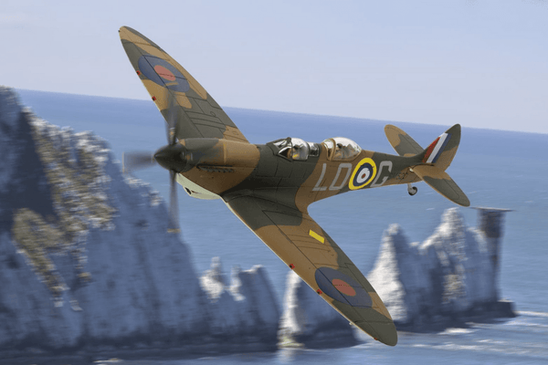 Corgi 1/72 Supermarine Spitfire T9 SM520/ LO-G (G-ILDA)