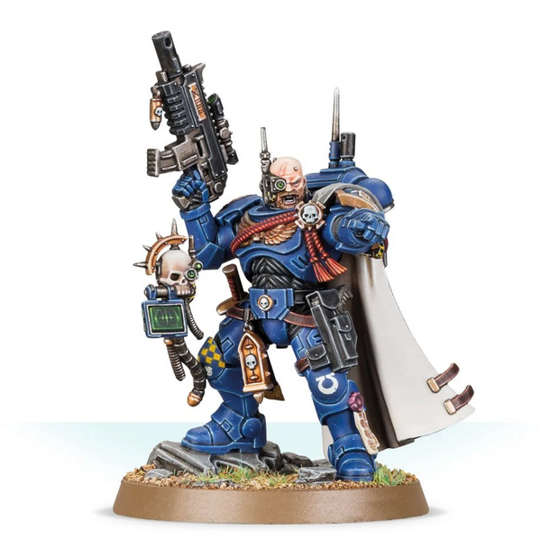 Games Workshop Warhammer 40,000 - Space Marines - Captain in Phobos Armour