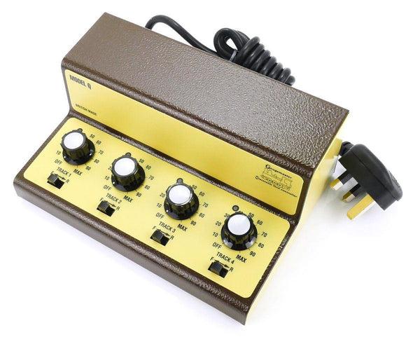 Gaugemaster Model Q 4 Track Model Railway Controller