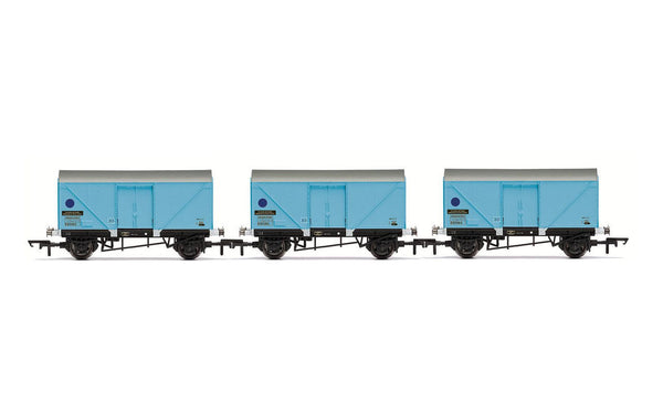 Hornby Railways 12T Fish Van, Three Pack, BR - Era 6