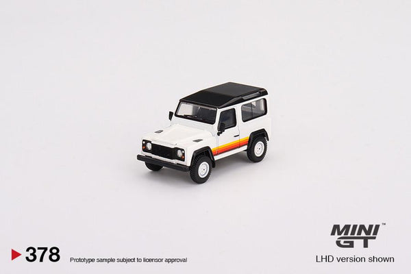 Mini GT 1/64 Land Rover Defender 90 Wagon White (RHD)